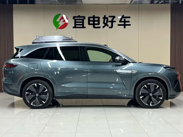 BYD Tang L — Фото автомобиля 4