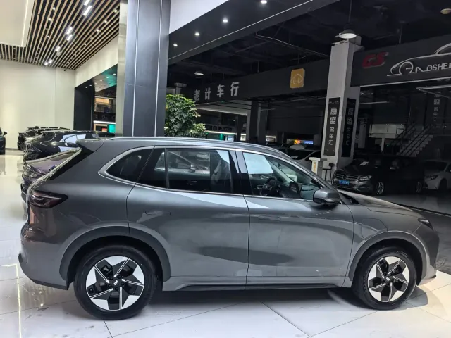 Geely Galaxy E5 — Фото автомобиля 21