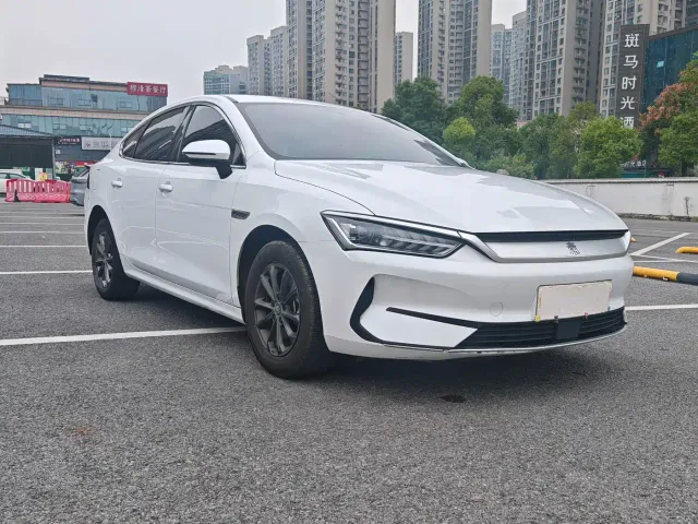 BYD Qin PLUS — Фото автомобиля 3