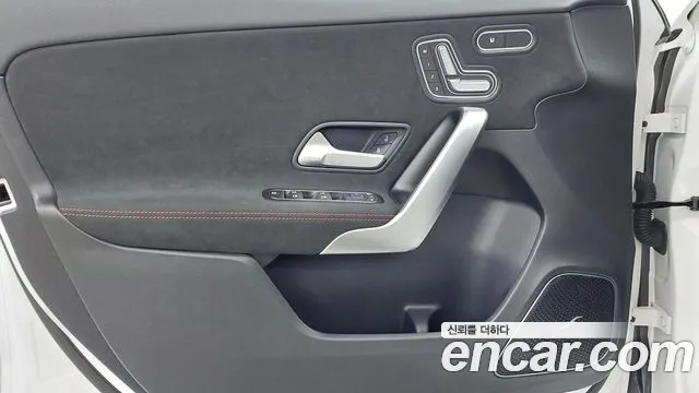 Mercedes-Benz A-Class — Фото автомобиля 15