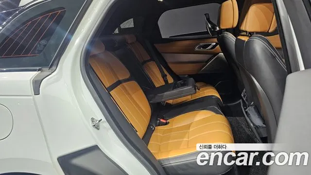 Land Rover Range Rover Velar Range Rover Velar 3.0 P400 R-Dynamic HSE — Фото автомобиля 12