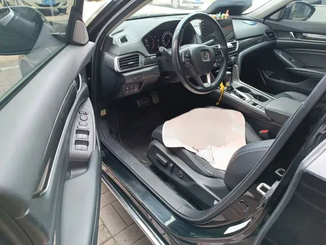 Honda Accord — Фото автомобиля 13