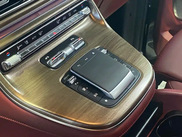 Mercedes-Benz V-Class — Фото автомобиля 5