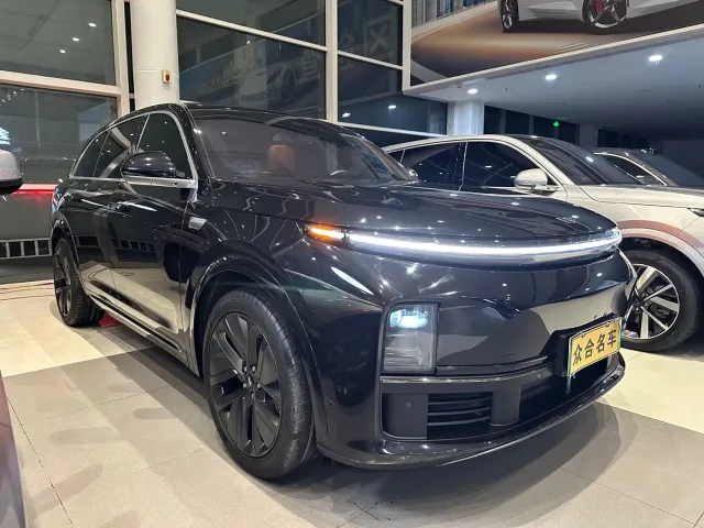 Li Auto L7 — Фото автомобиля 3