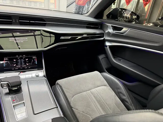 Audi A6L — Фото автомобиля 13