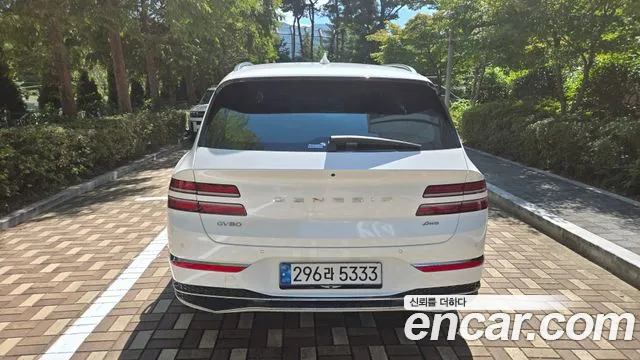 Genesis GV80 — Фото автомобиля 3