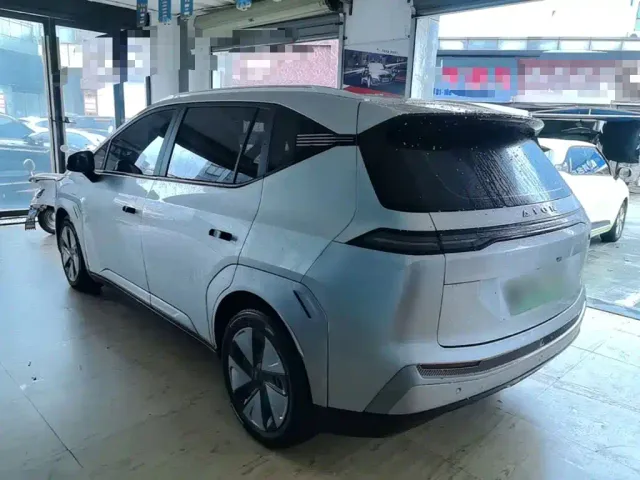 GAC Aion Y — Фото автомобиля 4