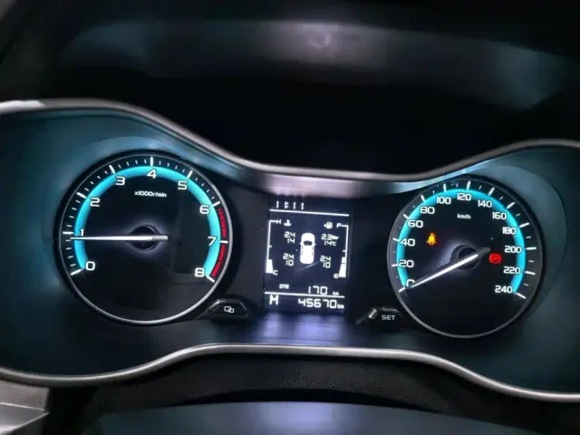 Geely Emgrand — Фото автомобиля 14