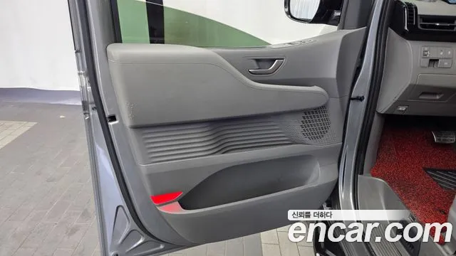Hyundai Staria — Фото автомобиля 13