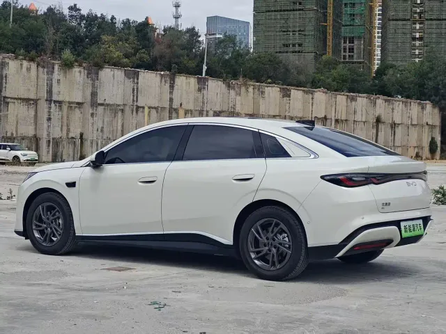 BYD Seal 06 — Фото автомобиля 10