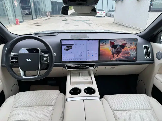 Li Auto L8 — Фото автомобиля 6