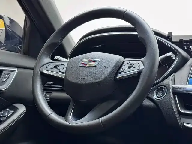 Cadillac CT5 — Фото автомобиля 6