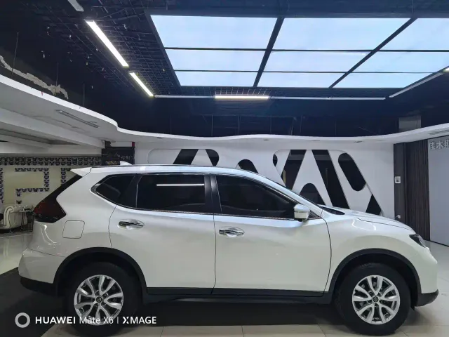 Nissan X-Trail 2022 Facelift 2.0L 2WD Smart Connect Ultimate Edition — Фото автомобиля 8