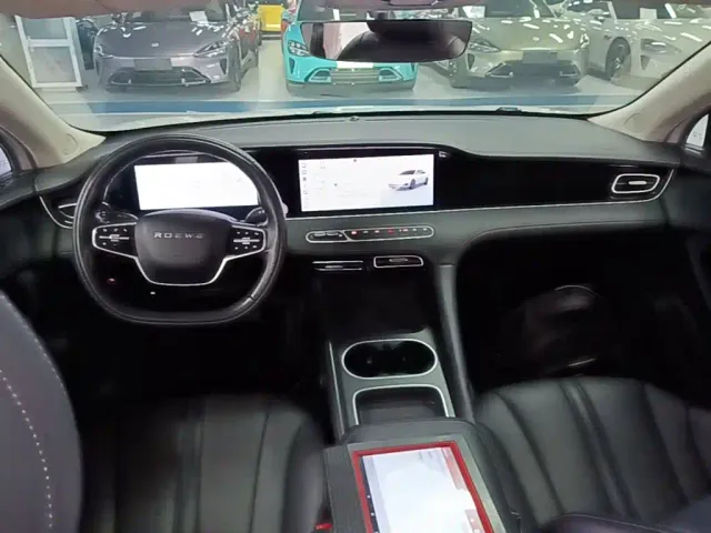 Roewe D7 — Фото автомобиля 9