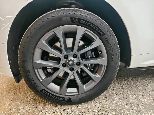 Land Rover Range Rover Sport — Фото автомобиля 15