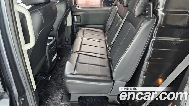Hyundai Staria Staria Карго 5 мест — Фото автомобиля 12