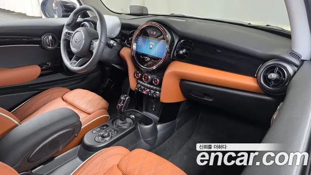 Mini Cooper — Фото автомобиля 7