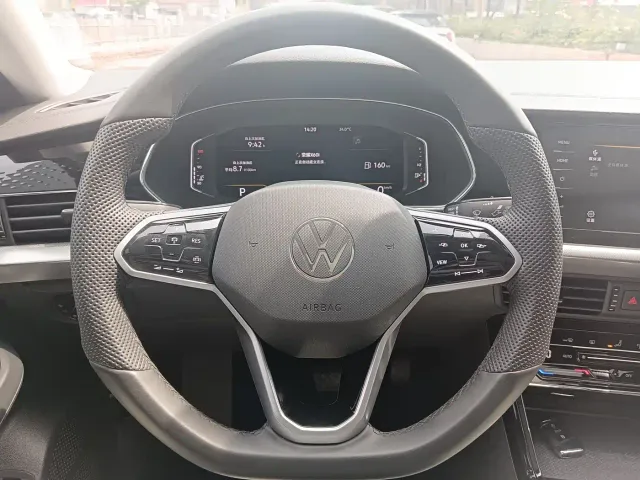 Volkswagen Passat — Фото автомобиля 22