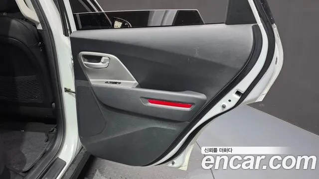Kia Niro Niro Plus Earth — Фото автомобиля 23