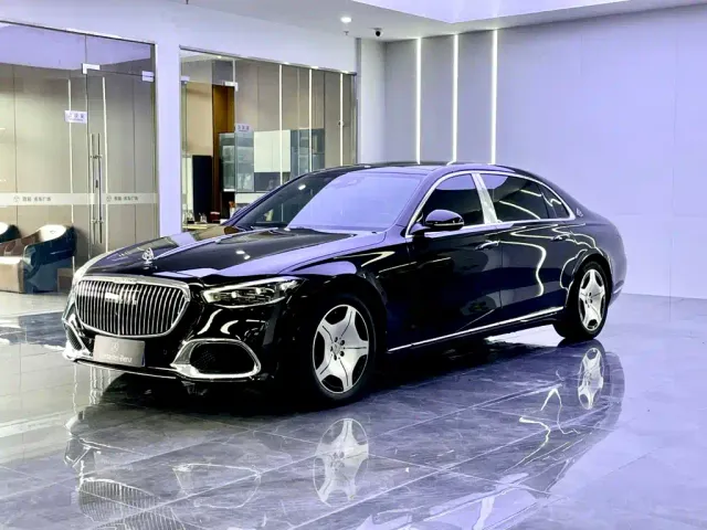 Фотография автомобиля — Mercedes-Benz Maybach S-Class