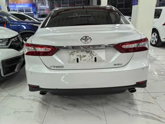 Toyota Camry — Фото автомобиля 5