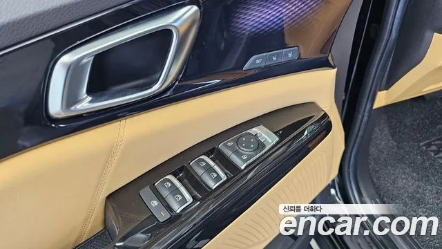 Kia Carnival Generation 4 — Фото автомобиля 30