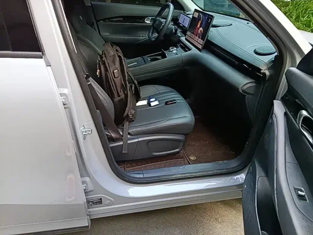 Geely Galaxy E5 — Фото автомобиля 24