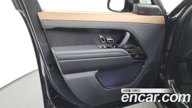Land Rover Range Rover Sport — Фото автомобиля 18