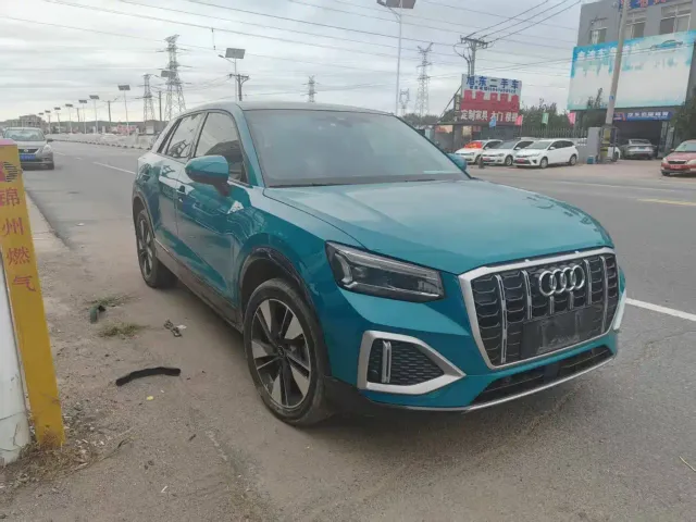 Audi Q2L — Фото автомобиля 3