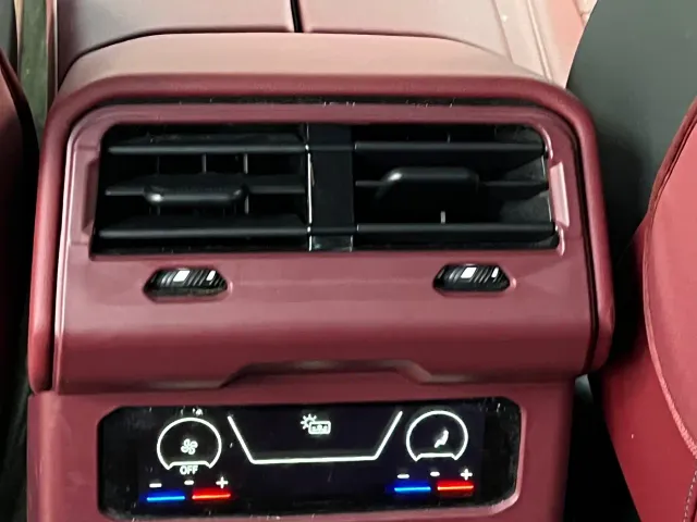 BMW 5 Series — Фото автомобиля 15