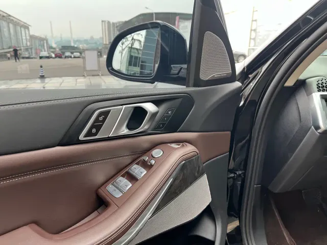 BMW X5 — Фото автомобиля 11