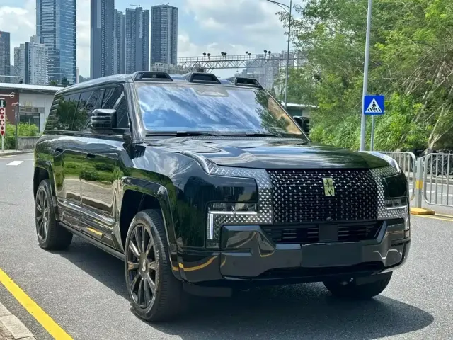 BYD U8L — Фото автомобиля 3