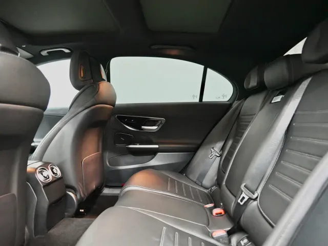 Mercedes-Benz C-Class — Фото автомобиля 7