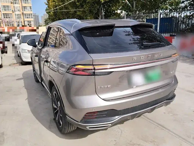 Roewe RX5 — Фото автомобиля 4
