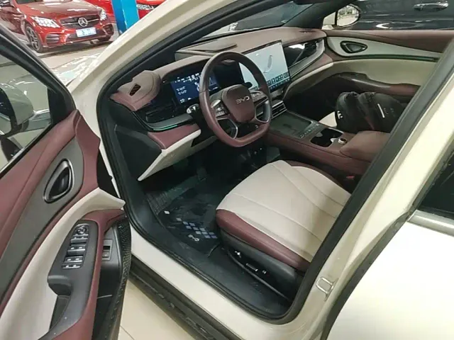 BYD Seal 07 DM-i — Фото автомобиля 15
