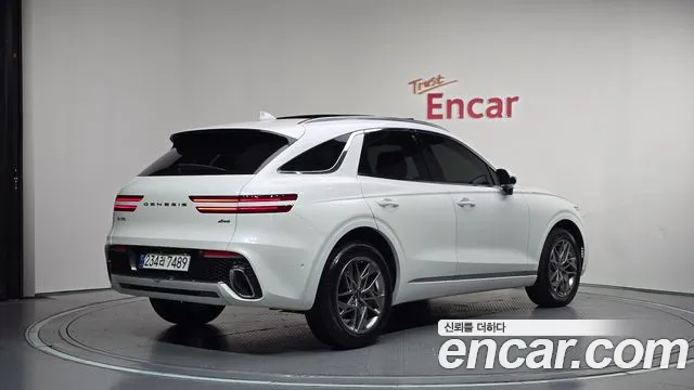 Genesis GV70 — Фото автомобиля 2