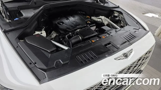 Genesis GV80 — Фото автомобиля 9