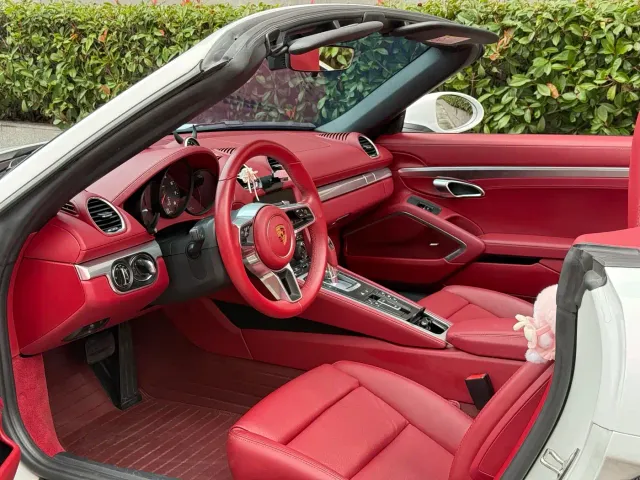 Porsche 718 — Фото автомобиля 10