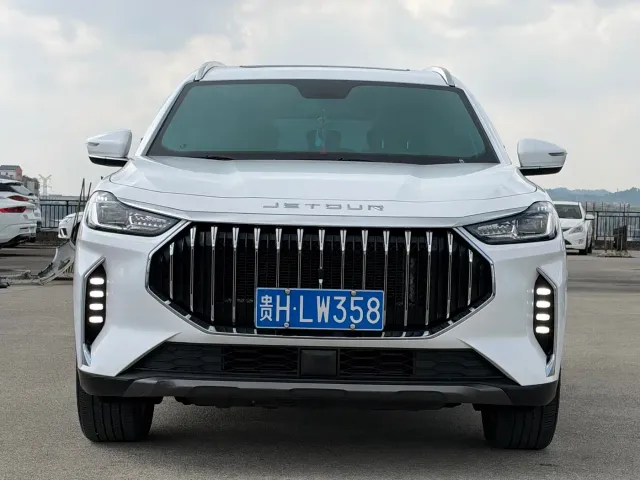 Jetour X70 Plus — Фото автомобиля 2