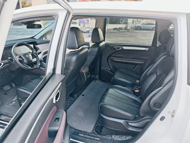 GAC Trumpchi M6 — Фото автомобиля 18