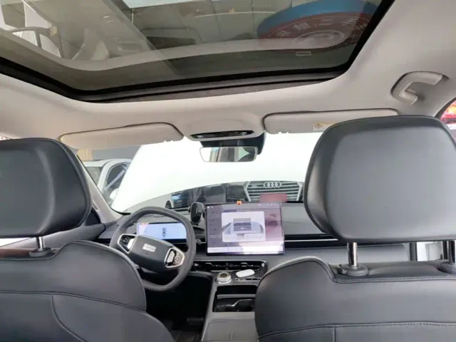 Geely Galaxy E5 — Фото автомобиля 17