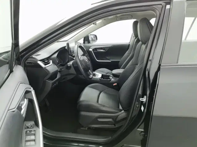 Toyota Wildlander — Фото автомобиля 10