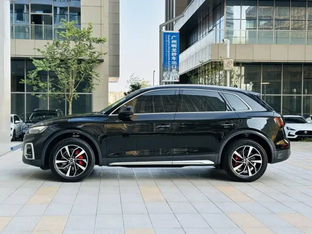 Audi Q5L — Фото автомобиля 4