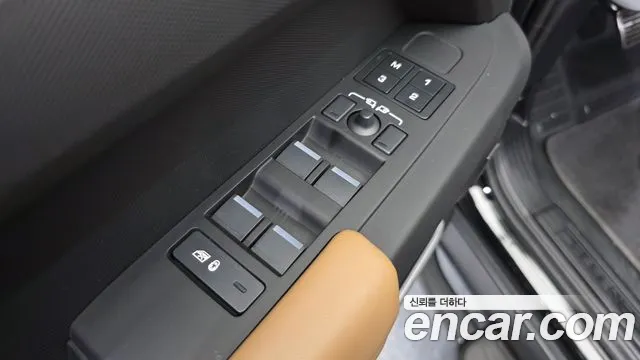 Land Rover Defender Defender (L663) 110 P300 X-Dynamic SE — Фото автомобиля 13