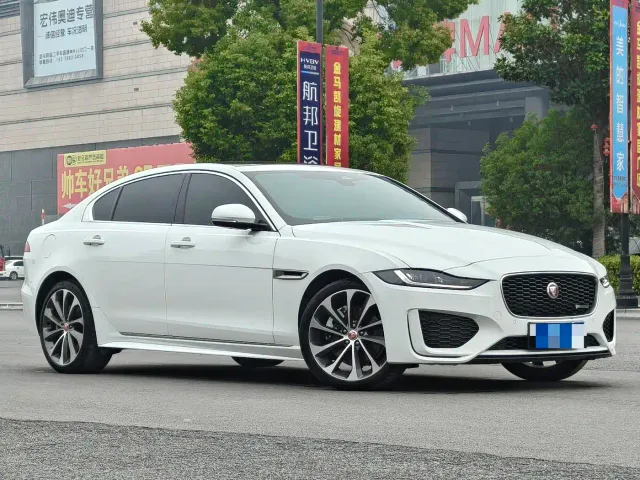 Jaguar XEL — Фото автомобиля 3
