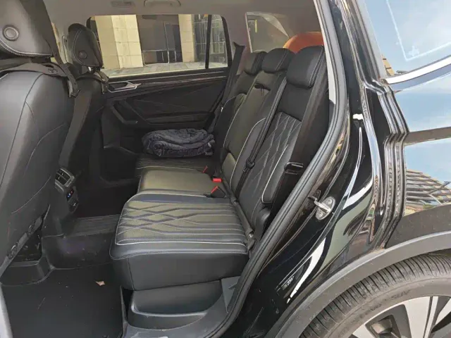 Volkswagen Tiguan L — Фото автомобиля 14