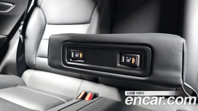 Renault-KoreaSamsung QM6 Новый QM6 2.0 LPe RE Signature 2WD — Фото автомобиля 17
