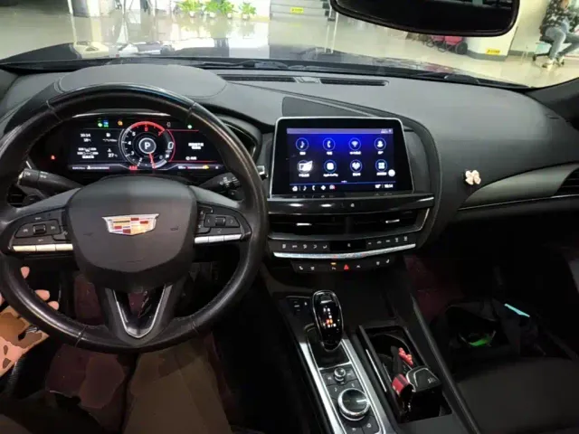Cadillac CT5 — Фото автомобиля 9