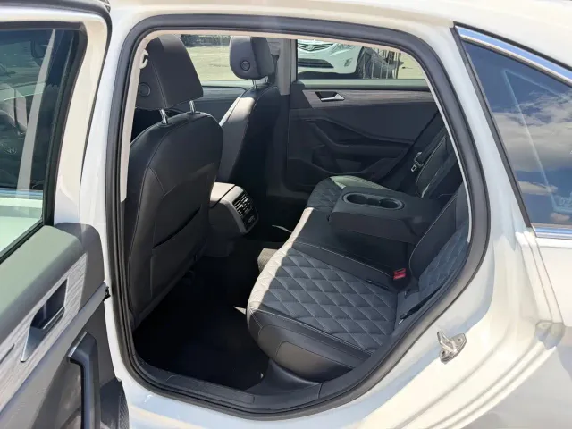 Volkswagen Sagitar — Фото автомобиля 19