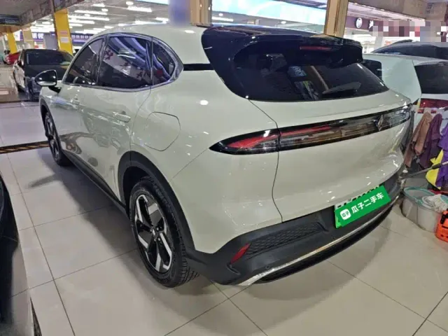 Baojun Yunhai — Фото автомобиля 4